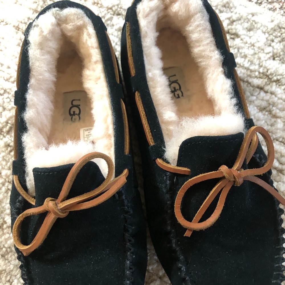 Uggs slippers